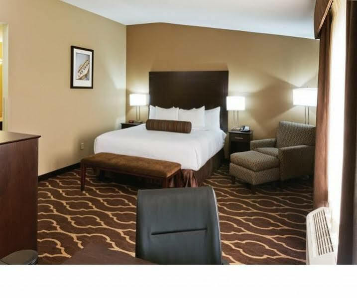 La Quinta Inn & Suites By Wyndham Lv Tropicana Stadium Las Vegas Exterior foto